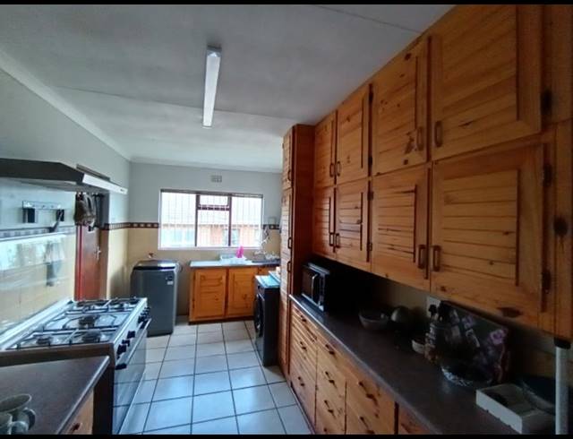 3 BEDROOM HOUSE FOR SALE IN DANA BAY